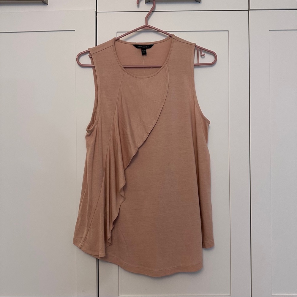 Banana Republic Sleeveless Ruffle Top